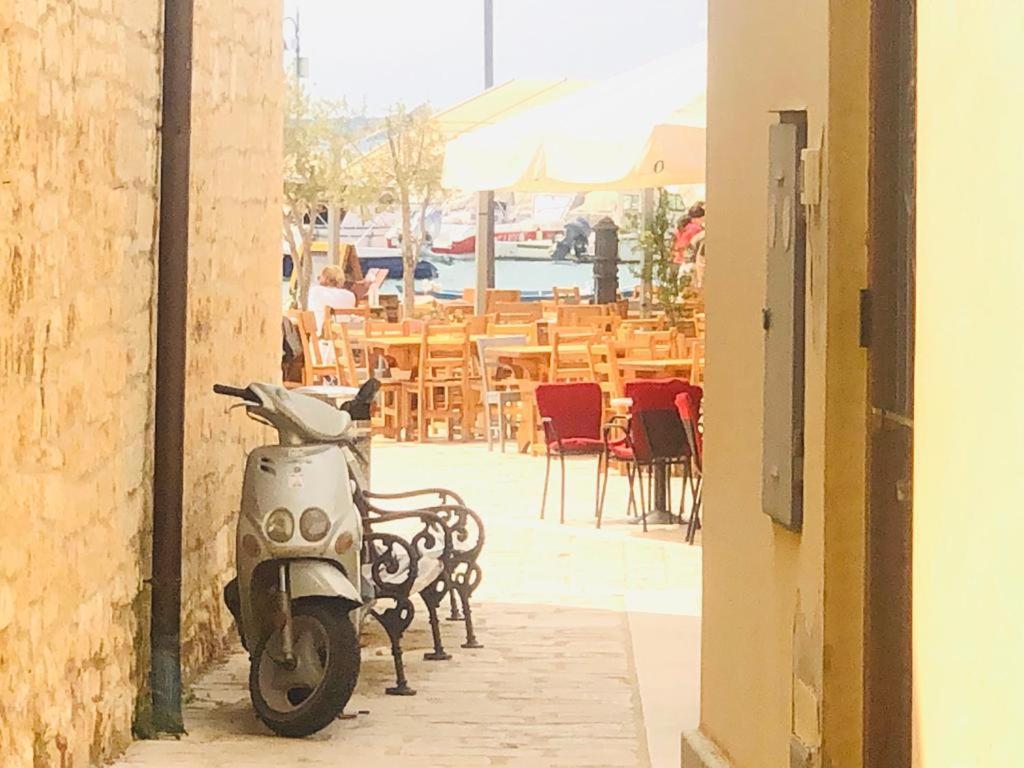 Istrian Stone House In The Heart Of The Beautiful Fishing Village Fazana - Only Few Steps From The Sea And The Wonderful Beach - Incl Plasma-Quad-Plus-Filter Against C O V I D Exteriér fotografie