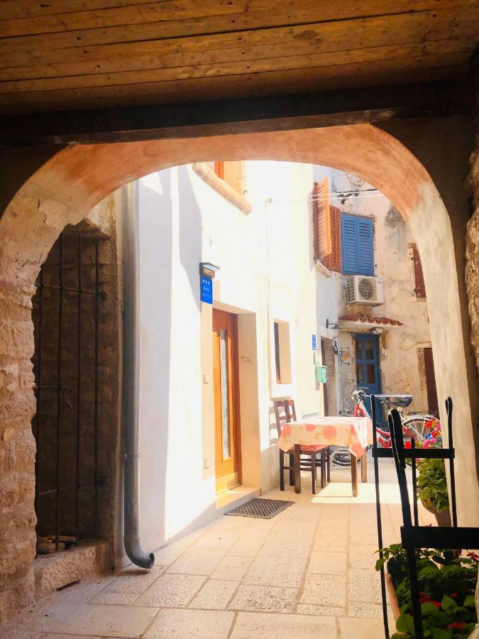 Istrian Stone House In The Heart Of The Beautiful Fishing Village Fazana - Only Few Steps From The Sea And The Wonderful Beach - Incl Plasma-Quad-Plus-Filter Against C O V I D Exteriér fotografie