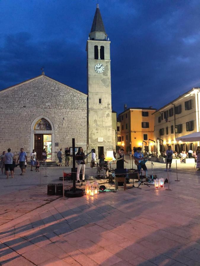 Istrian Stone House In The Heart Of The Beautiful Fishing Village Fazana - Only Few Steps From The Sea And The Wonderful Beach - Incl Plasma-Quad-Plus-Filter Against C O V I D Exteriér fotografie