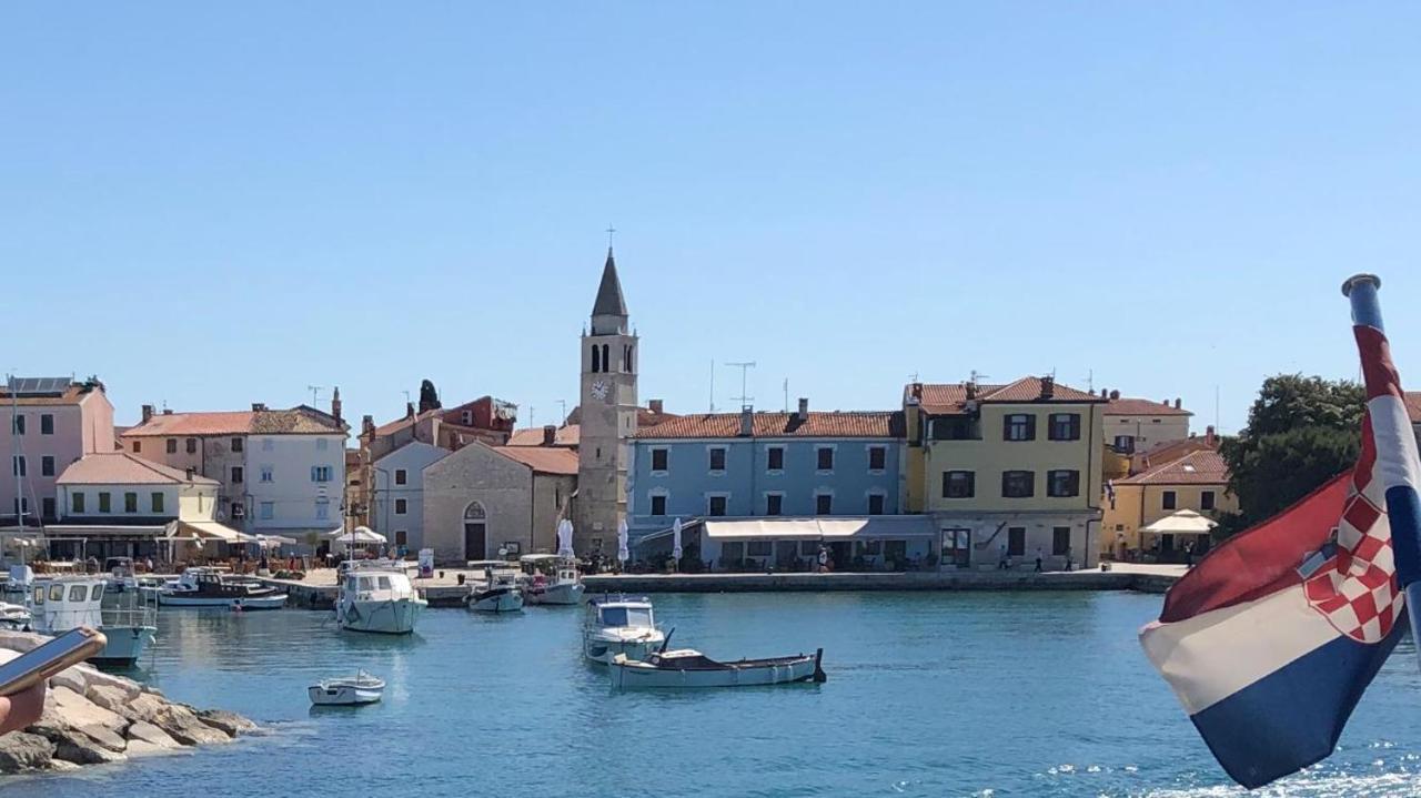 Istrian Stone House In The Heart Of The Beautiful Fishing Village Fazana - Only Few Steps From The Sea And The Wonderful Beach - Incl Plasma-Quad-Plus-Filter Against C O V I D Exteriér fotografie